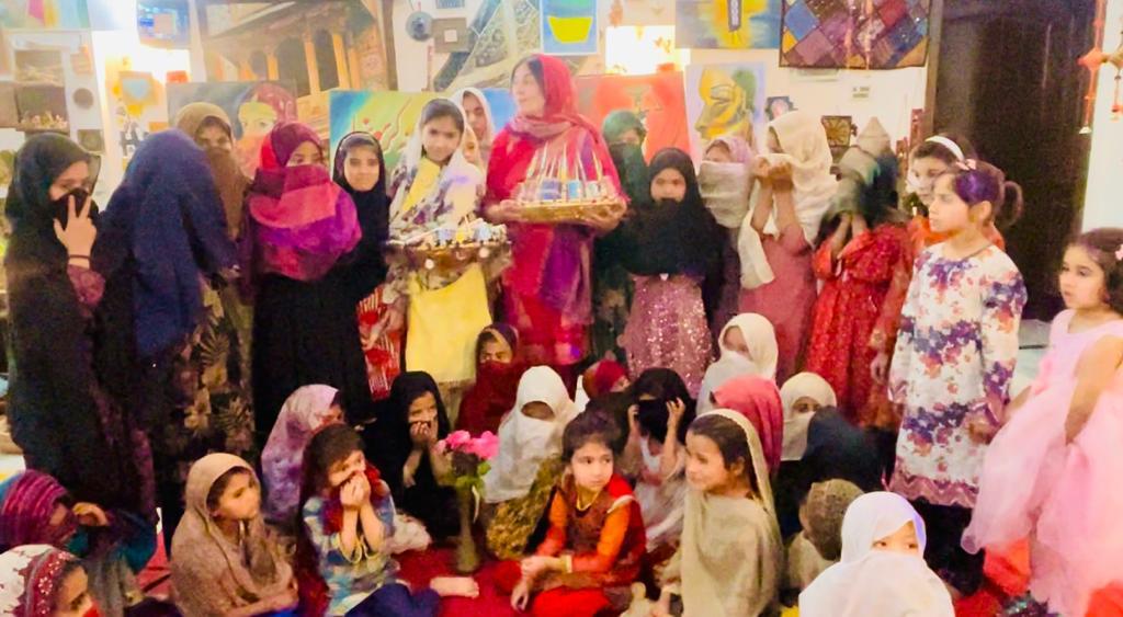Huma and the girls during Storytelling session Peshawar